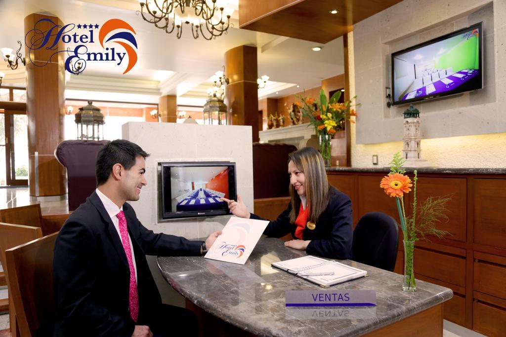 Hotel Emily Pachuca Exterior photo