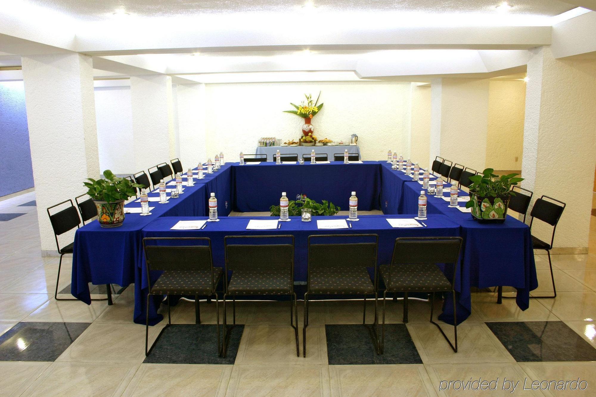 Hotel Emily Pachuca Facilities photo